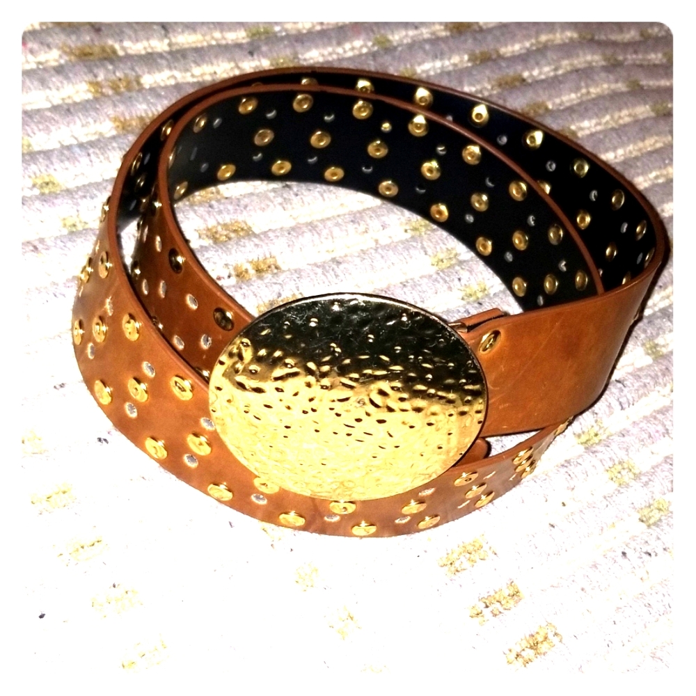 Womans belt